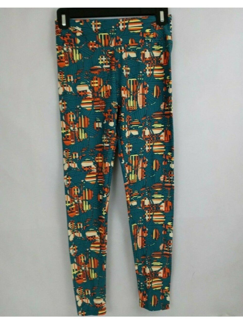New LuLaRoe One Size Leggings Jade With Multi-Color Jungle Floral Design